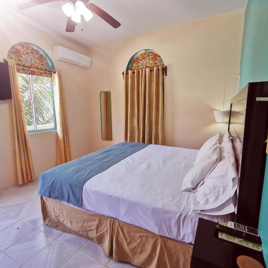 Belize Tropical Dream Villas Сан Педро Екстериор снимка