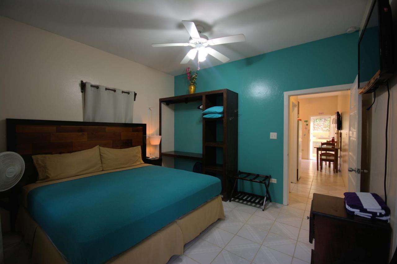 Belize Tropical Dream Villas Сан Педро Екстериор снимка
