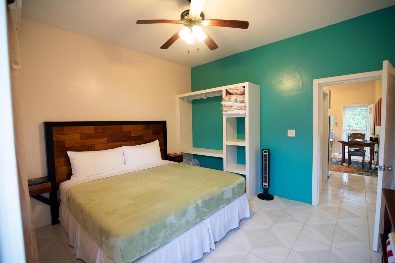Belize Tropical Dream Villas Сан Педро Екстериор снимка