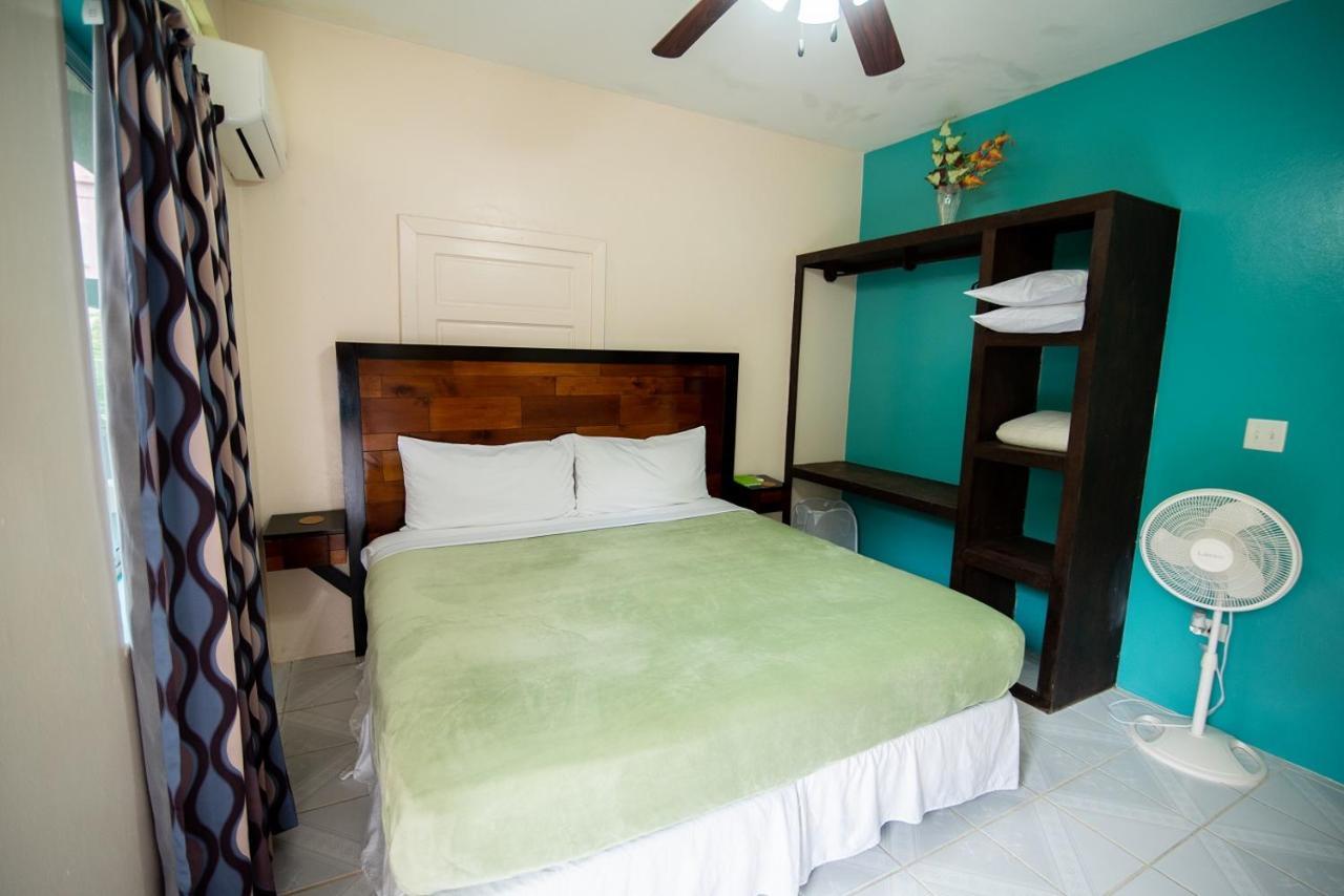 Belize Tropical Dream Villas Сан Педро Екстериор снимка